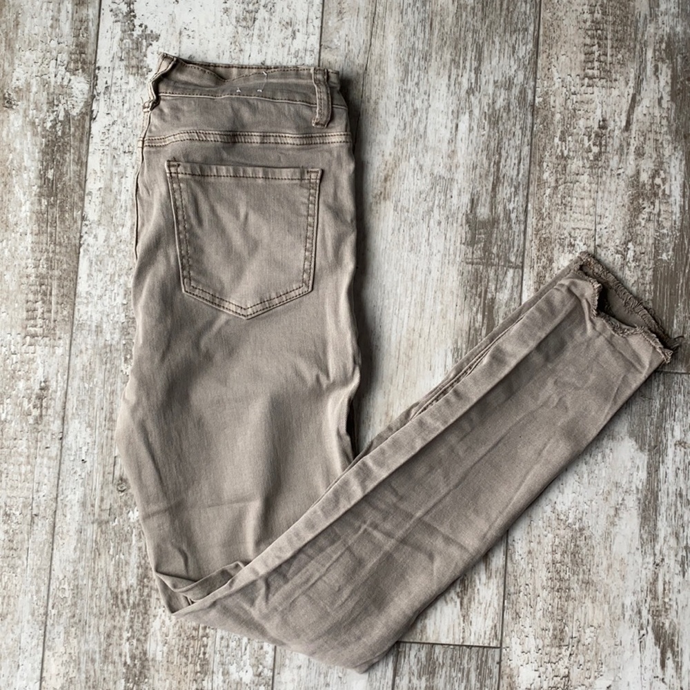 Vanilla Star Mid Rise Distressed Skinny Jeans
